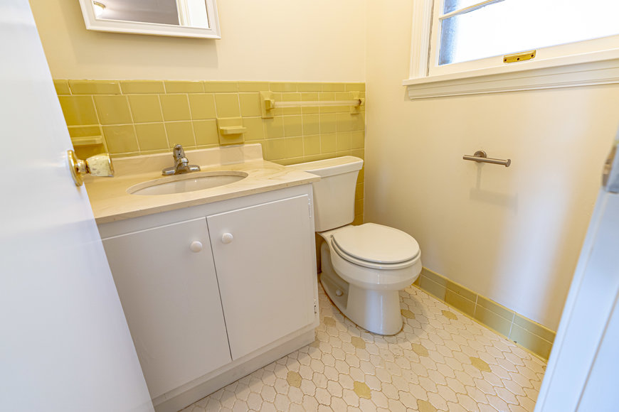 Image for Absolute Real Estate Auction in the Highlands