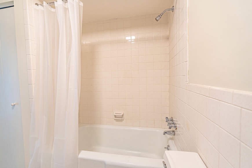 Image for Absolute Real Estate Auction in the Highlands