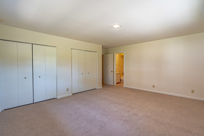 Image for Absolute Real Estate Auction in the Highlands