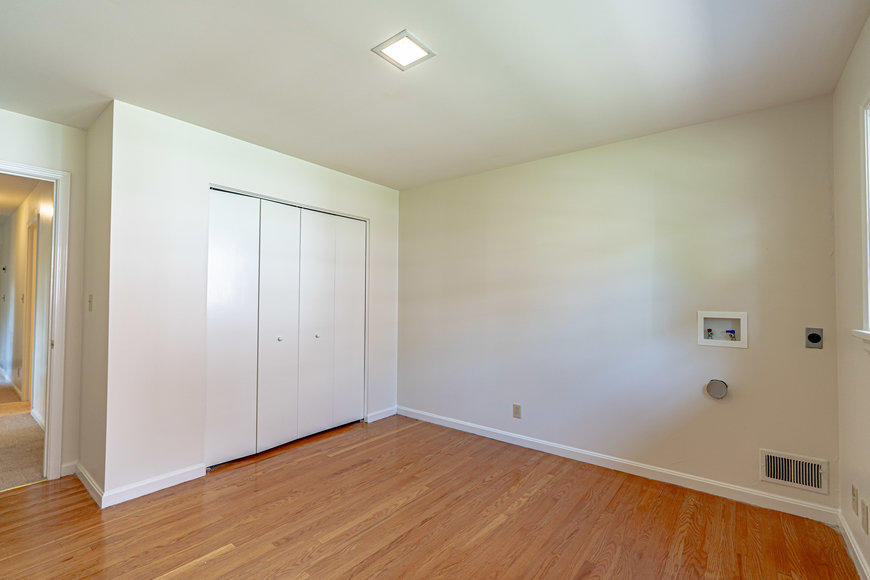 Image for Absolute Real Estate Auction in the Highlands