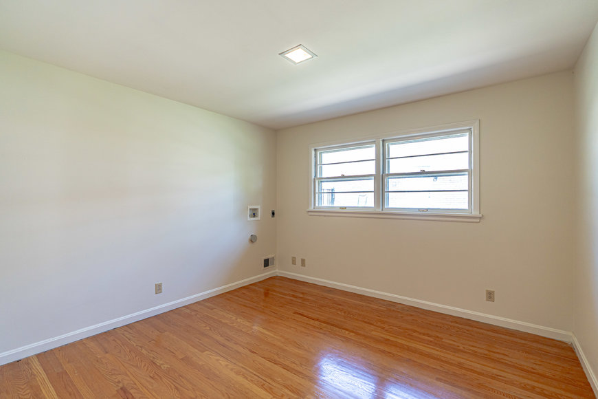 Image for Absolute Real Estate Auction in the Highlands