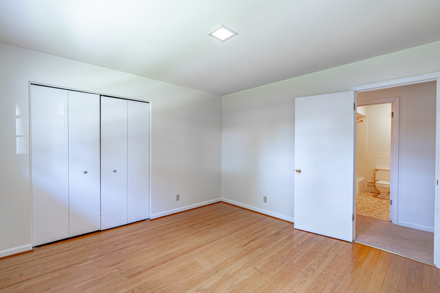 Image for Absolute Real Estate Auction in the Highlands