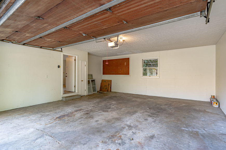 Image for Absolute Real Estate Auction in the Highlands