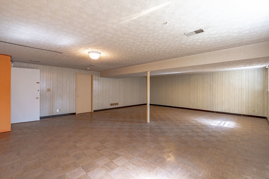 Image for Absolute Real Estate Auction in the Highlands