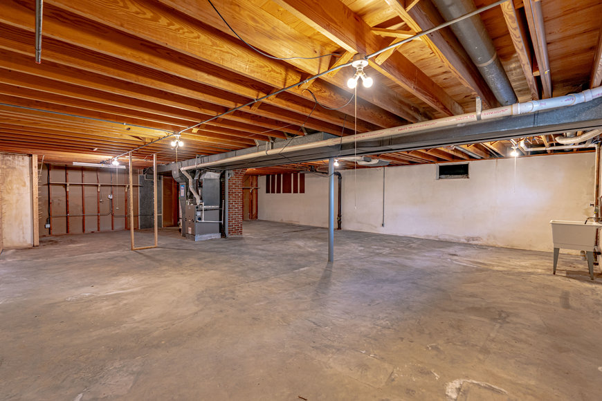 Image for Absolute Real Estate Auction in the Highlands