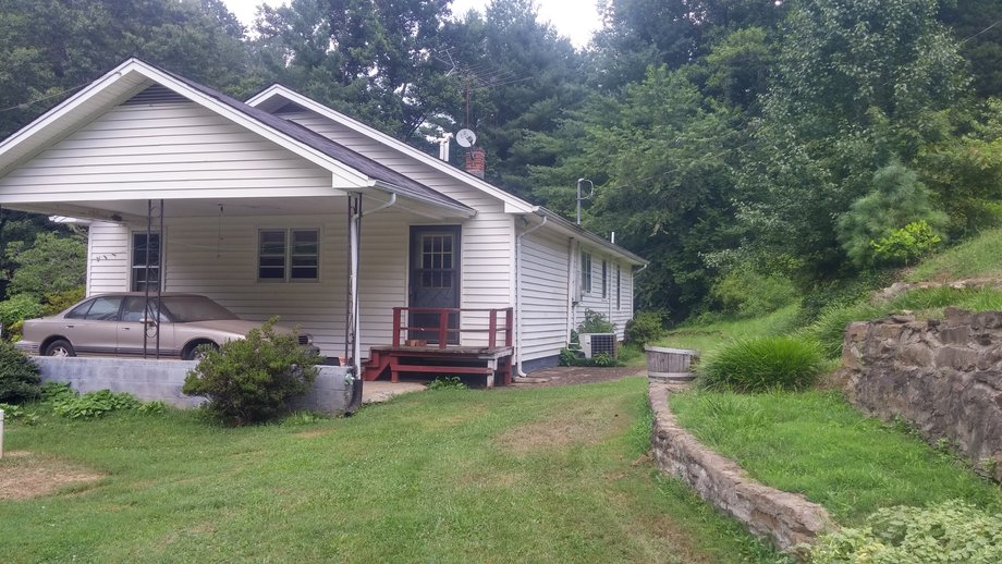 Commissioner's Sale Home & 3.153± Acres in Claudville, VA