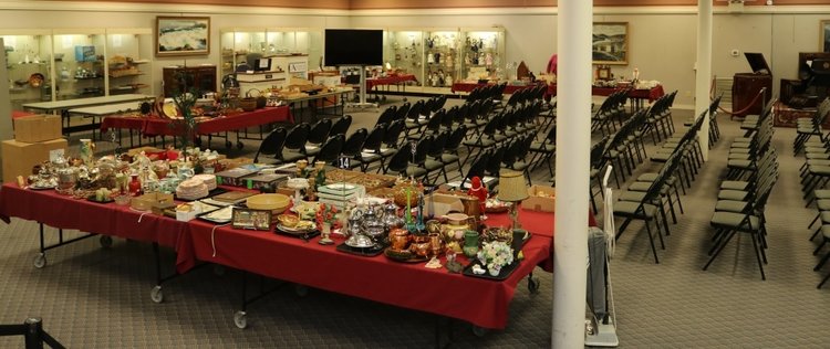 Image for Gallery Auction with Sports Memorabilia and Sporting Equipment: 9-12-19