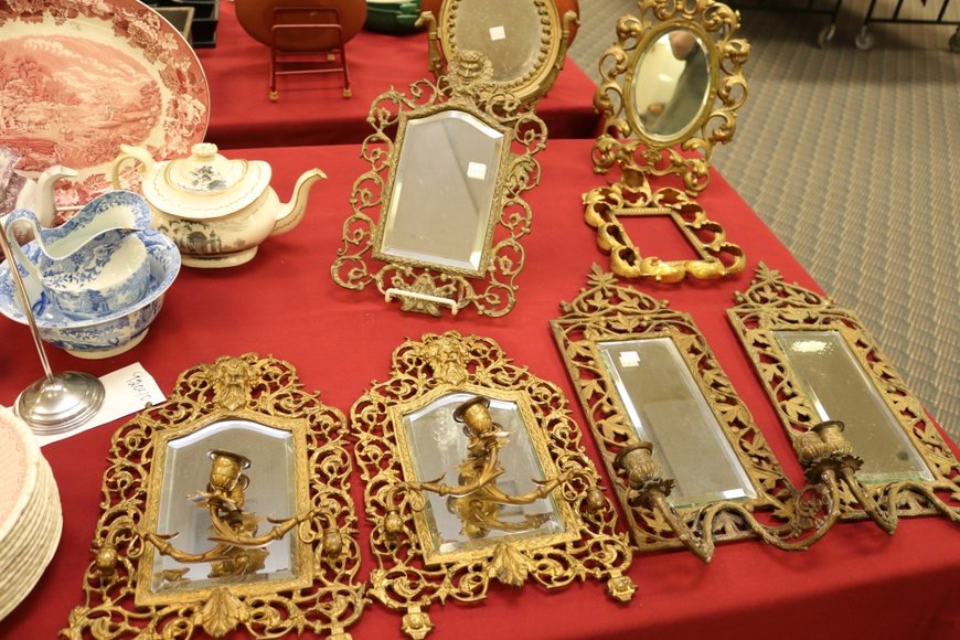 Image for Gallery Auction with Sports Memorabilia and Sporting Equipment: 9-12-19