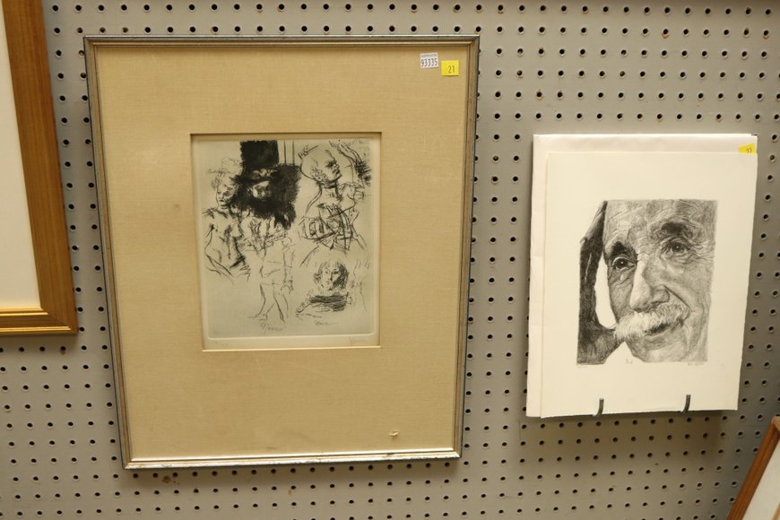 Image for Gallery Auction with Sports Memorabilia and Sporting Equipment: 9-12-19