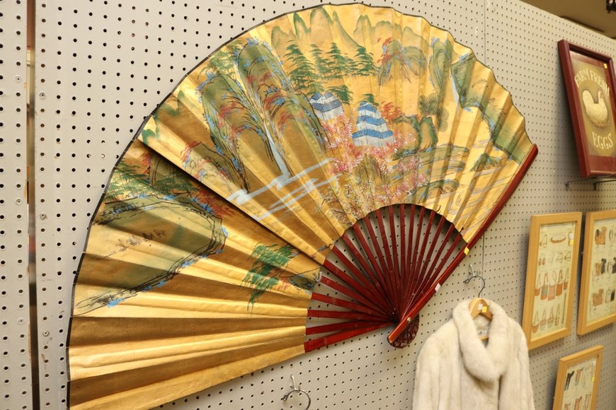 Image for Gallery Auction with Sports Memorabilia and Sporting Equipment: 9-12-19