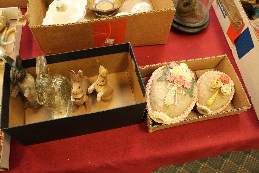 Image for Gallery Auction with Sports Memorabilia and Sporting Equipment: 9-12-19