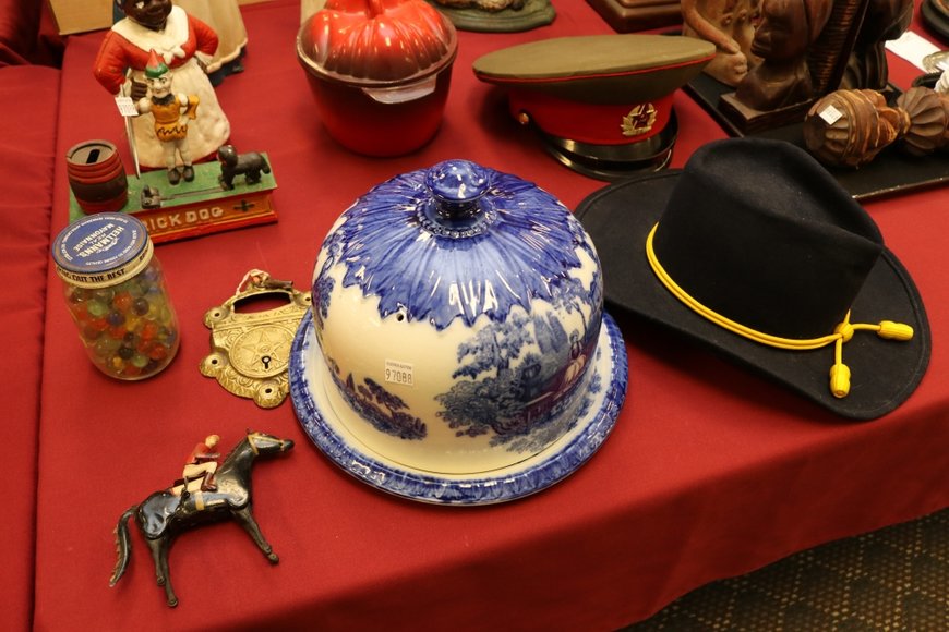 Image for Gallery Auction with Sports Memorabilia and Sporting Equipment: 9-12-19