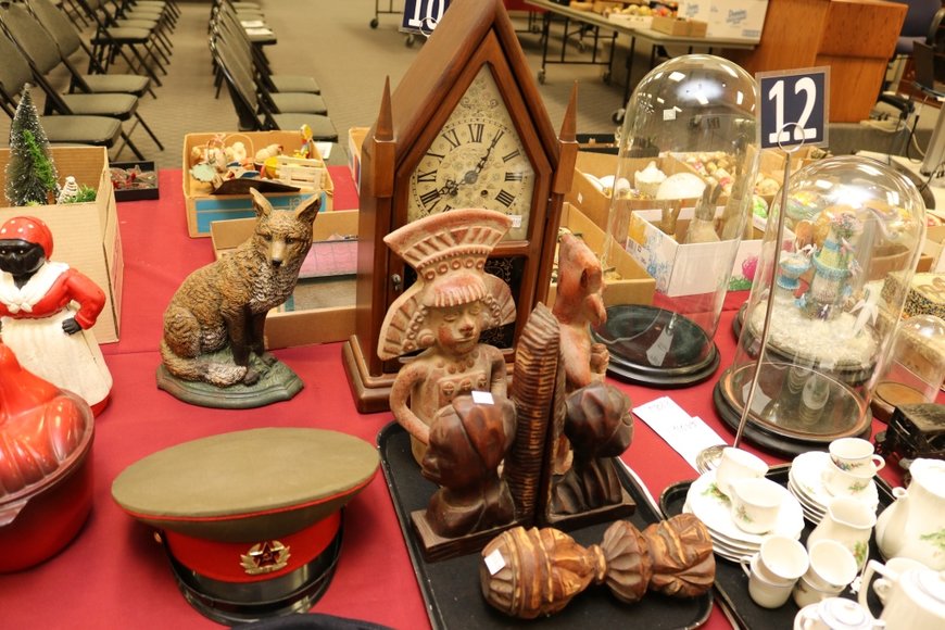 Image for Gallery Auction with Sports Memorabilia and Sporting Equipment: 9-12-19