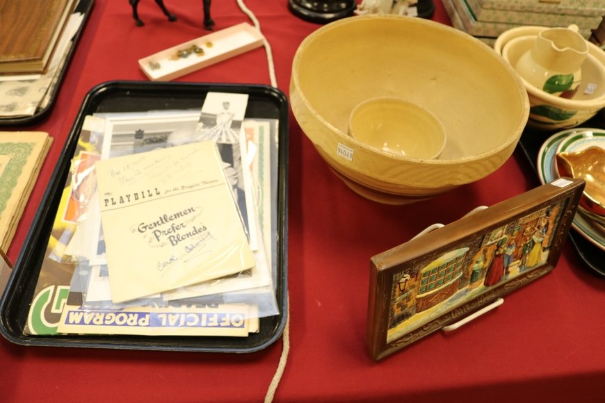 Image for Gallery Auction with Sports Memorabilia and Sporting Equipment: 9-12-19