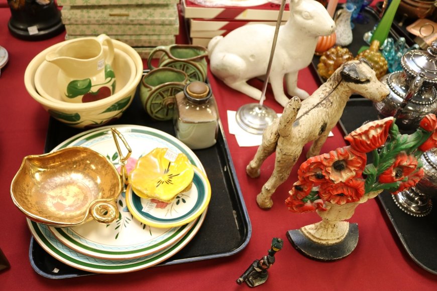 Image for Gallery Auction with Sports Memorabilia and Sporting Equipment: 9-12-19