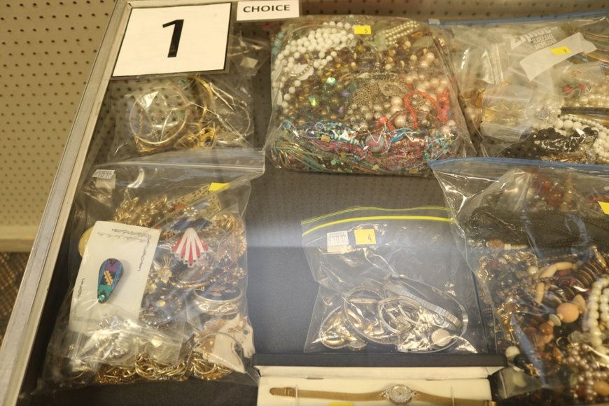 Image for Gallery Auction with Sports Memorabilia and Sporting Equipment: 9-12-19