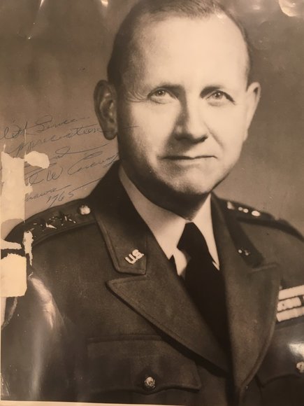 Image for Gallery Auction with Sports Memorabilia and Sporting Equipment: 9-12-19