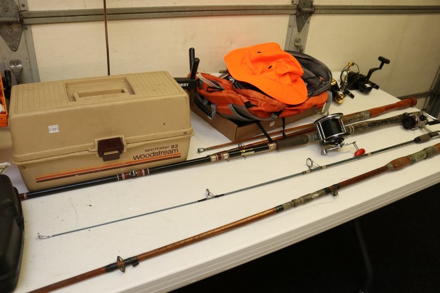 Image for Gallery Auction with Sports Memorabilia and Sporting Equipment: 9-12-19