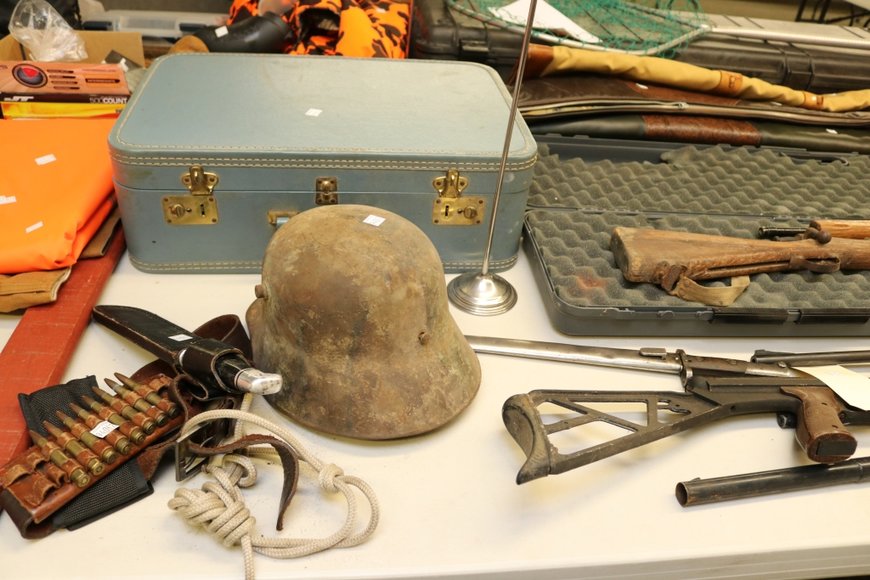 Image for Gallery Auction with Sports Memorabilia and Sporting Equipment: 9-12-19