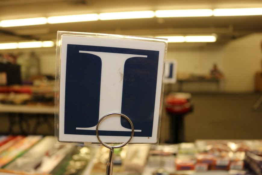 Image for Gallery Auction with Sports Memorabilia and Sporting Equipment: 9-12-19