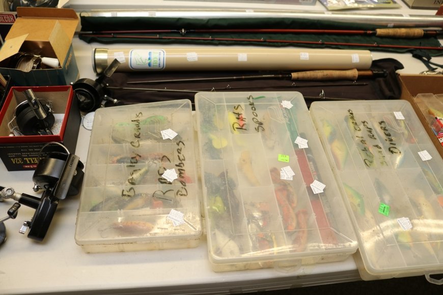 Image for Gallery Auction with Sports Memorabilia and Sporting Equipment: 9-12-19