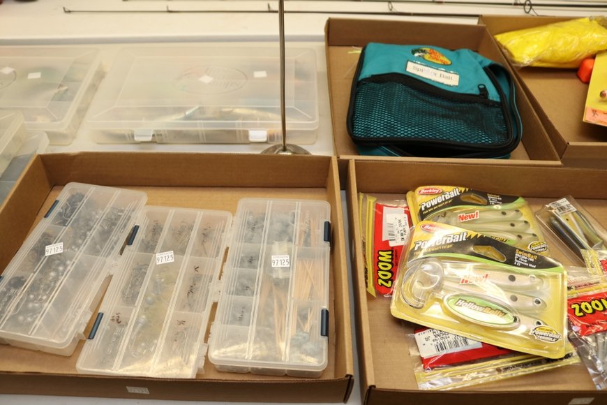 Image for Gallery Auction with Sports Memorabilia and Sporting Equipment: 9-12-19