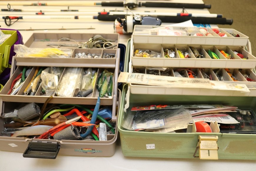 Image for Gallery Auction with Sports Memorabilia and Sporting Equipment: 9-12-19