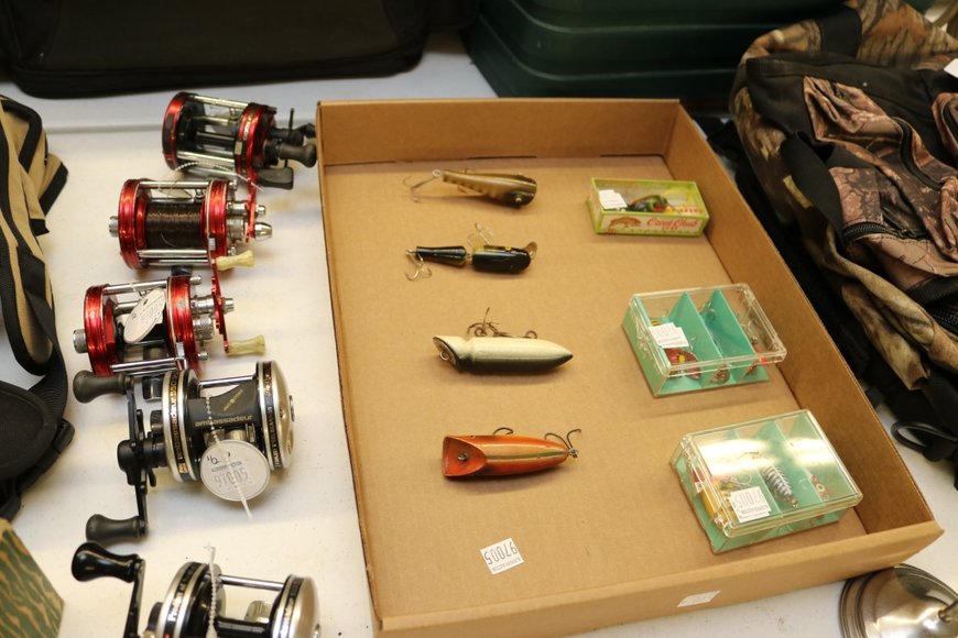 Image for Gallery Auction with Sports Memorabilia and Sporting Equipment: 9-12-19