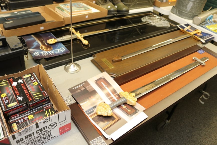 Image for Gallery Auction with Sports Memorabilia and Sporting Equipment: 9-12-19