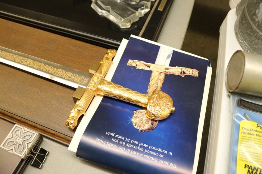 Image for Gallery Auction with Sports Memorabilia and Sporting Equipment: 9-12-19