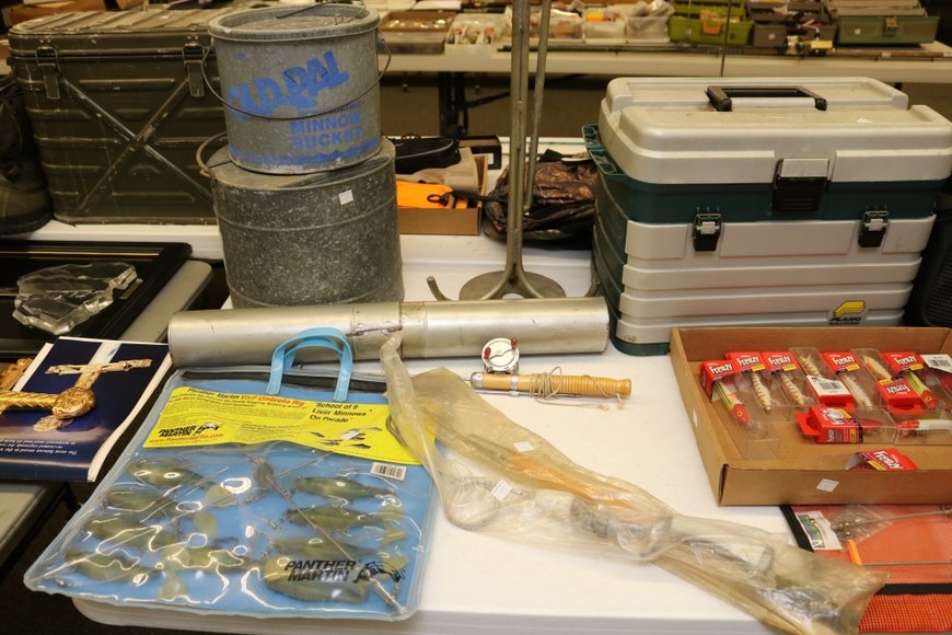 Image for Gallery Auction with Sports Memorabilia and Sporting Equipment: 9-12-19