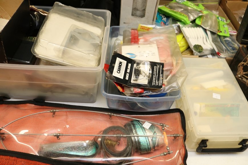 Image for Gallery Auction with Sports Memorabilia and Sporting Equipment: 9-12-19