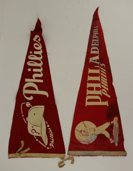 Image for Gallery Auction with Sports Memorabilia and Sporting Equipment: 9-12-19