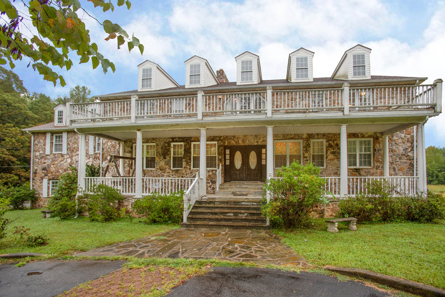Image for Stately 5 BR/4.5 BA Home w/In-Law Suite on 38.9 +/- Acres in Louisa County, VA