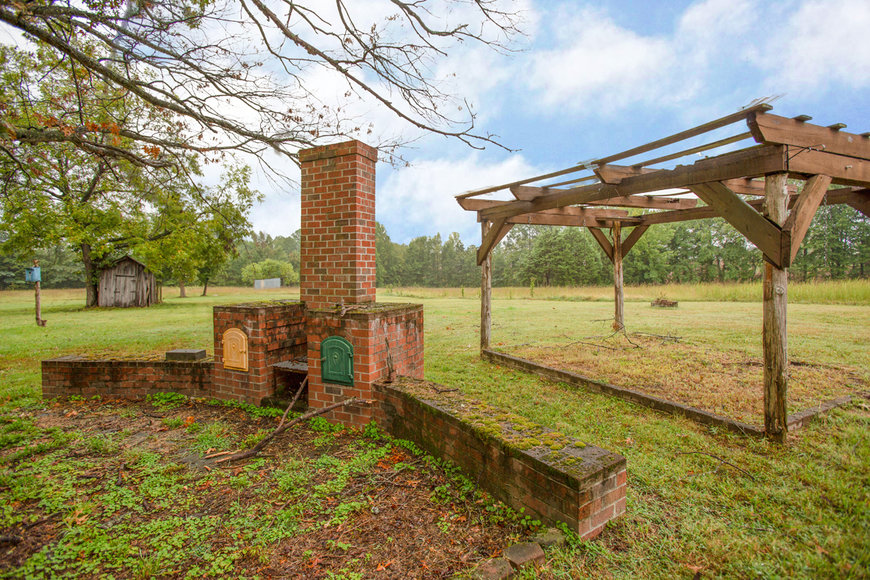 Image for Stately 5 BR/4.5 BA Home w/In-Law Suite on 38.9 +/- Acres in Louisa County, VA