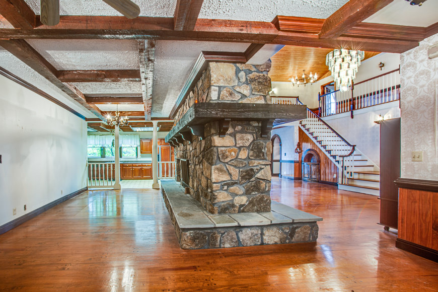 Image for Stately 5 BR/4.5 BA Home w/In-Law Suite on 38.9 +/- Acres in Louisa County, VA