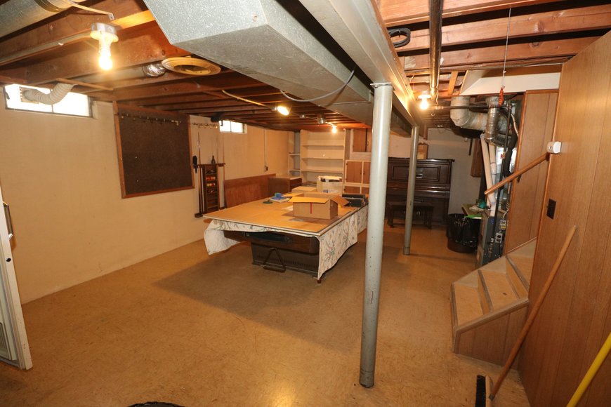 Image for MINIMUM BID AUCTION $59,000 - 3016 Maeterlinck Avenue