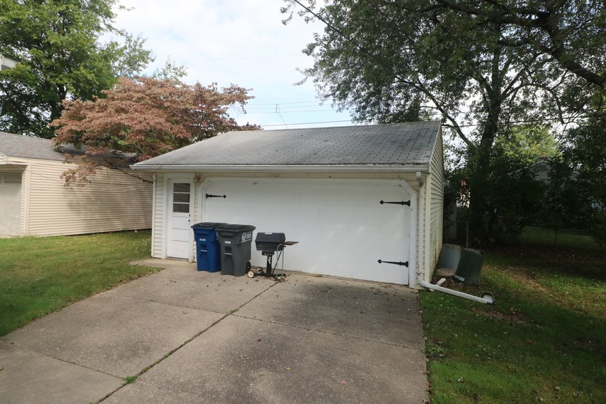 Image for MINIMUM BID AUCTION $59,000 - 3016 Maeterlinck Avenue