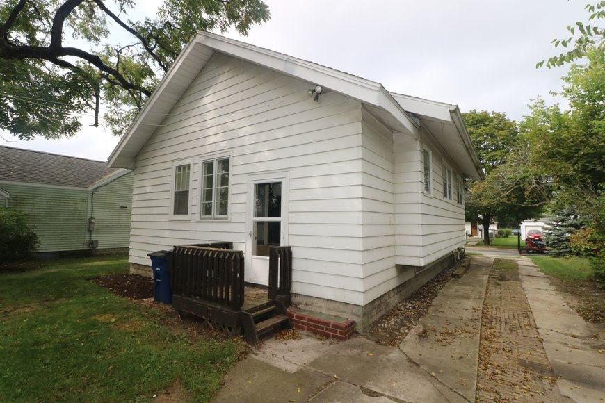 Image for MINIMUM BID AUCTION $50,000 - 221 S Enterprise Street