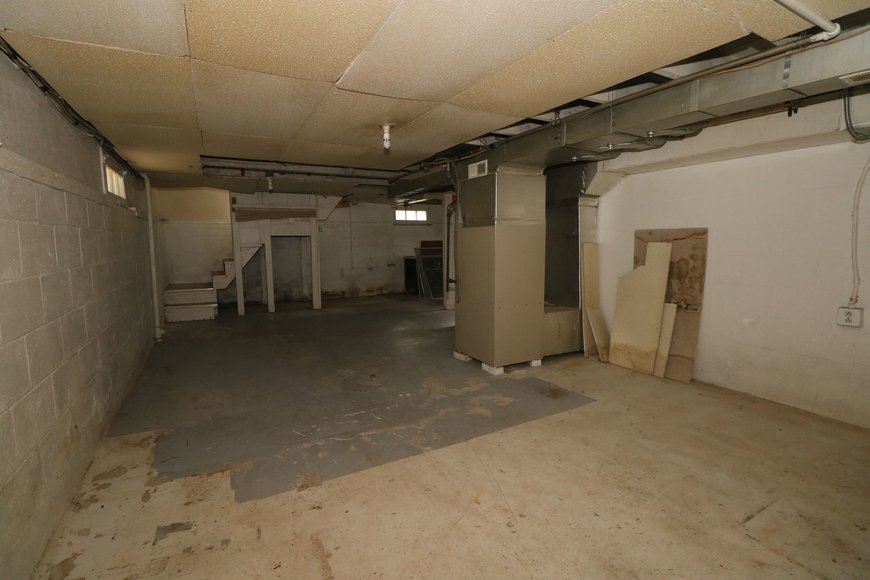 Image for MINIMUM BID AUCTION $50,000 - 221 S Enterprise Street