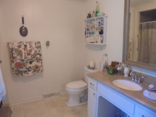 Image for REAL ESTATE & ESTATE PERSONAL PROPERTY AUCTION