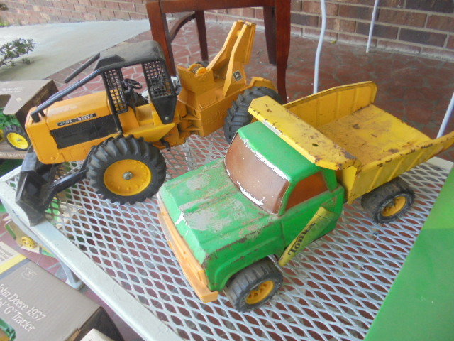 Image for REAL ESTATE & ESTATE PERSONAL PROPERTY AUCTION