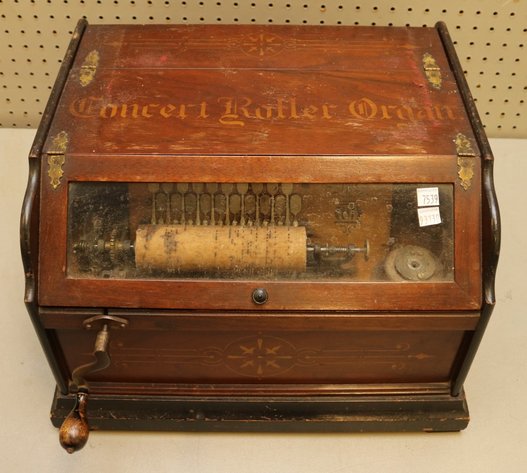 Image for Gallery Auction with Nautical Items and Tools: 9-26-19