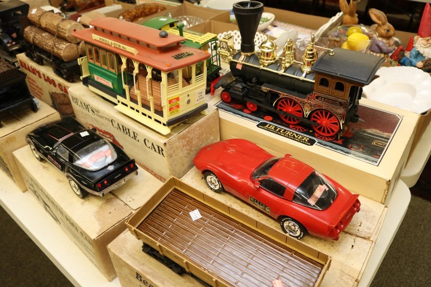 Image for Gallery Auction with Nautical Items and Tools: 9-26-19