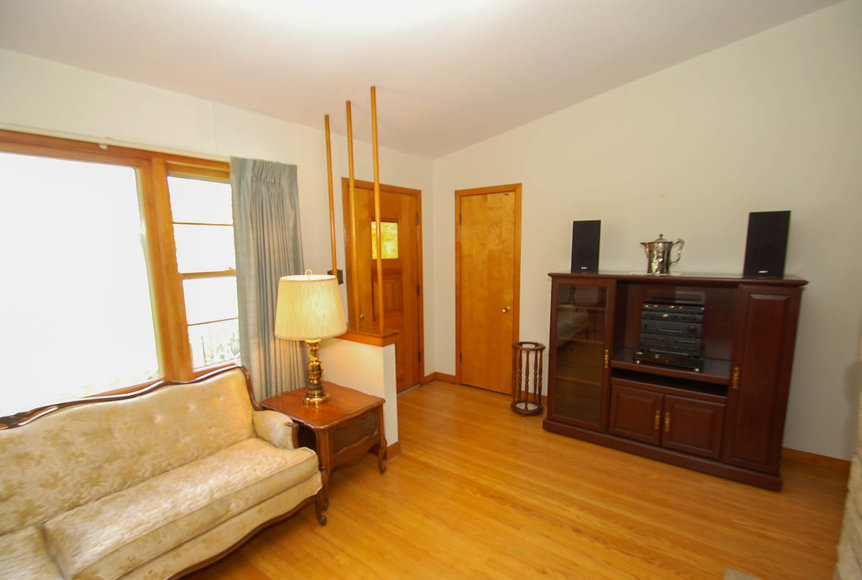 Image for Absolute Real Estate Auction in Louisville