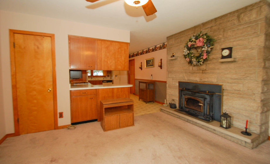 Image for Absolute Real Estate Auction in Louisville