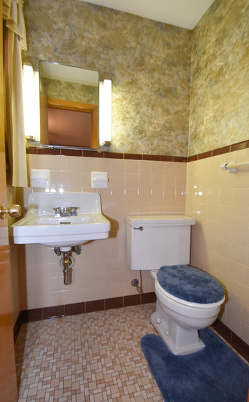 Image for Absolute Real Estate Auction in Louisville