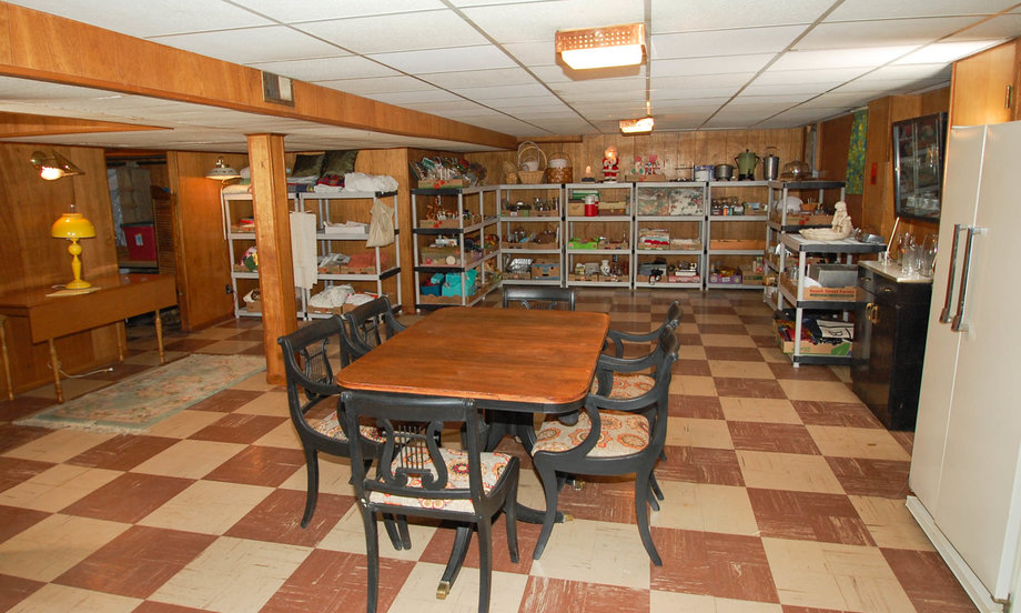 Image for Absolute Real Estate Auction in Louisville