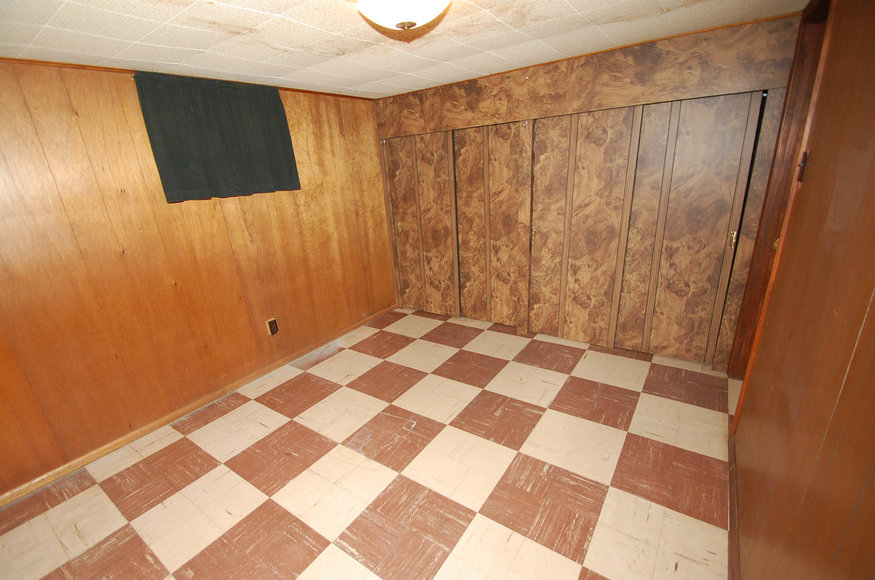 Image for Absolute Real Estate Auction in Louisville