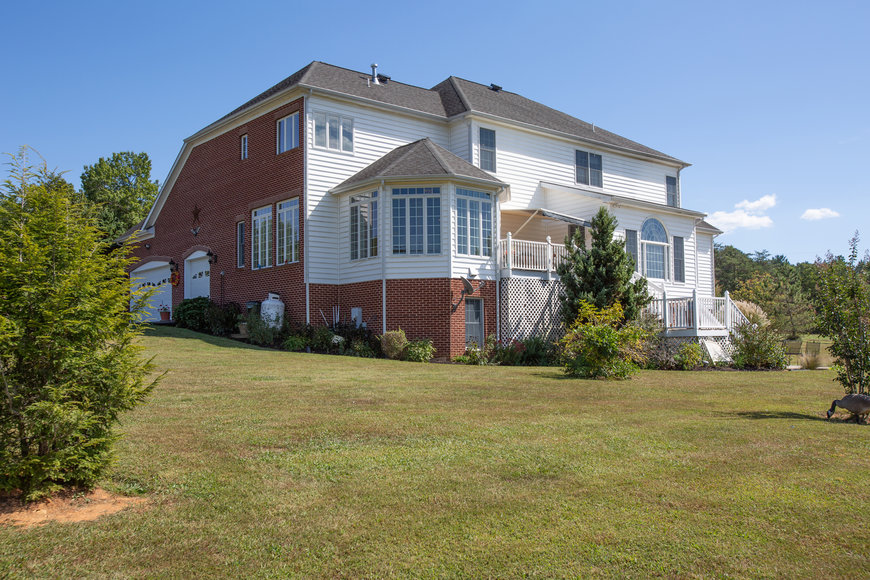 Image for Stately 5 BR/5.5 BA Home on 3.5 +/- Acres in Albemarle County, VA--SELLING to the HIGHEST BIDDER!!